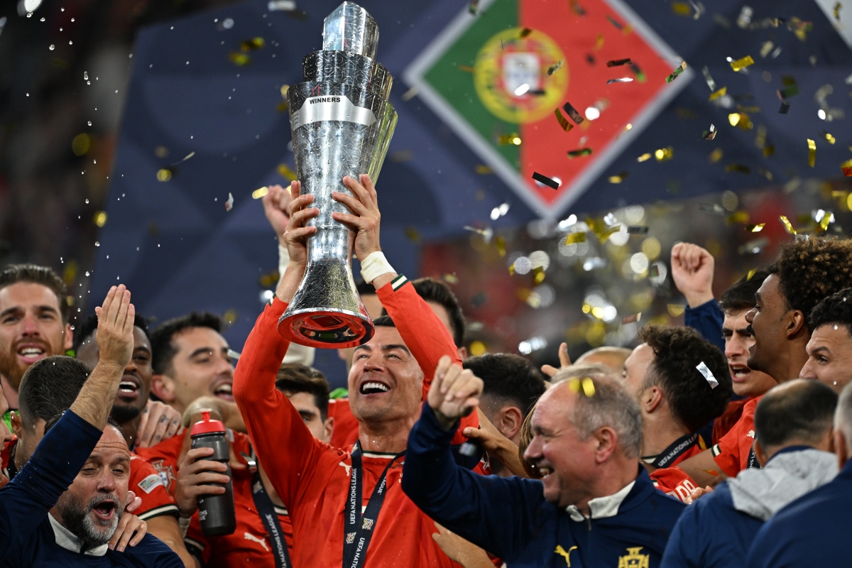 爱游戏下载-葡萄牙逆转美国,伊布状态火热