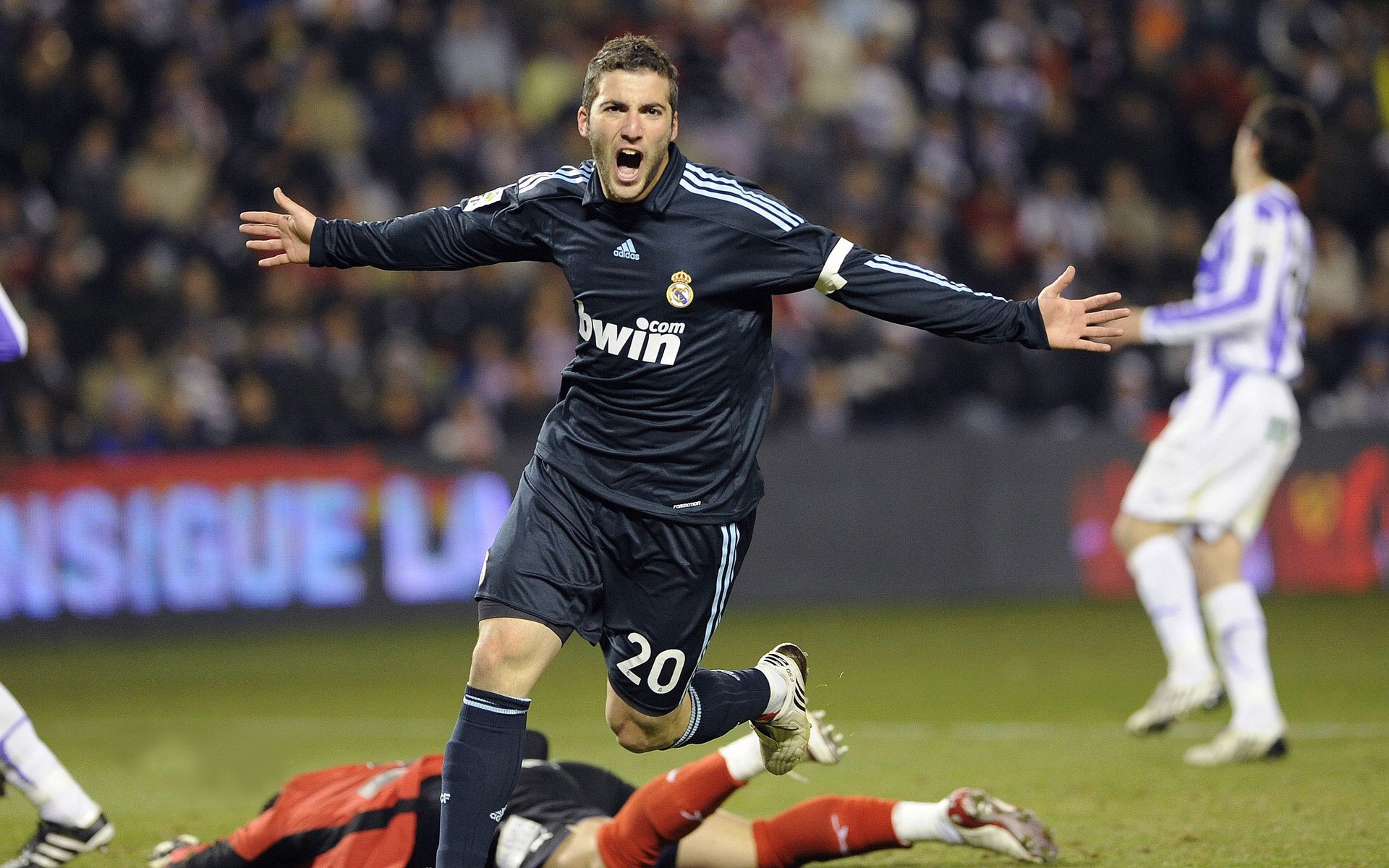 爱游戏娱乐-格纳布里爆发,毕尔巴鄂逆转皇马,当铁血意志撕碎银河战舰